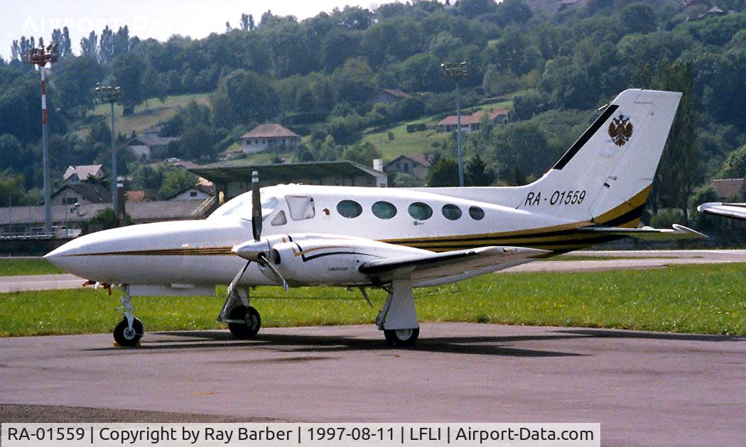 RA-01559, Cessna 421C Golden Eagle C/N 421C-0896, Cessna 421C Golden Eagle [421C-0896] Annemasse~HB 11/08/1997