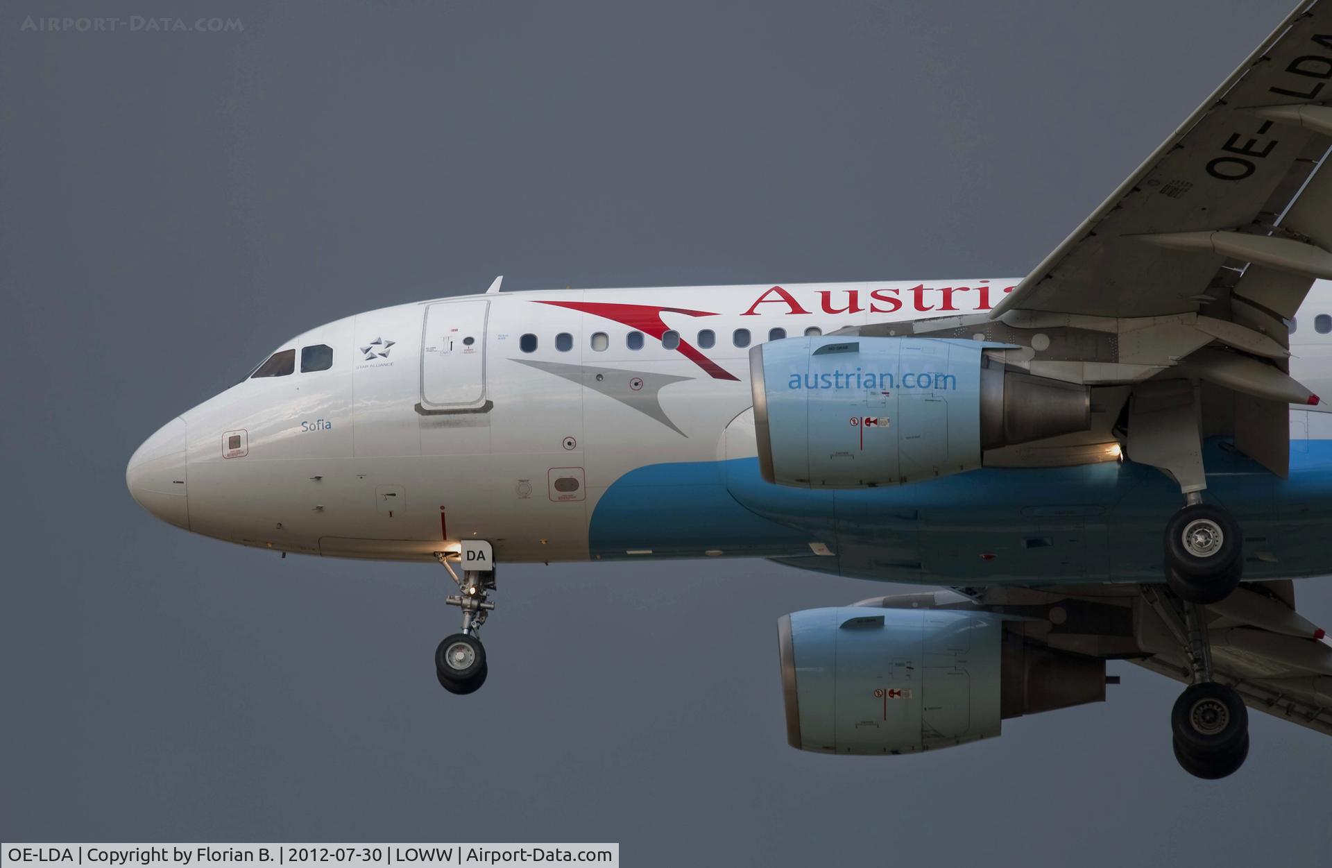 OE-LDA, 2004 Airbus A319-112 C/N 2131, Airbus A319