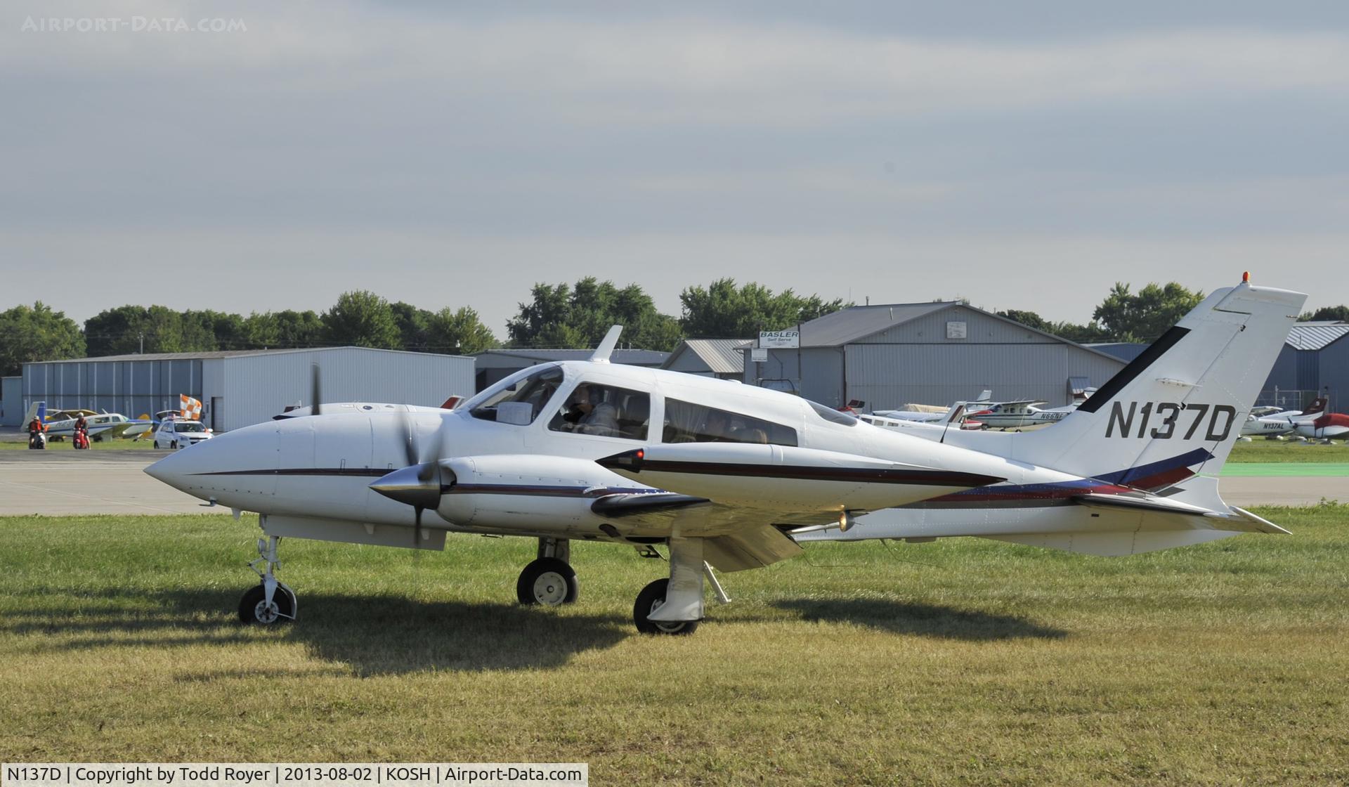 N137D, 1981 Cessna 310R C/N 310R2136, Airventure 2013