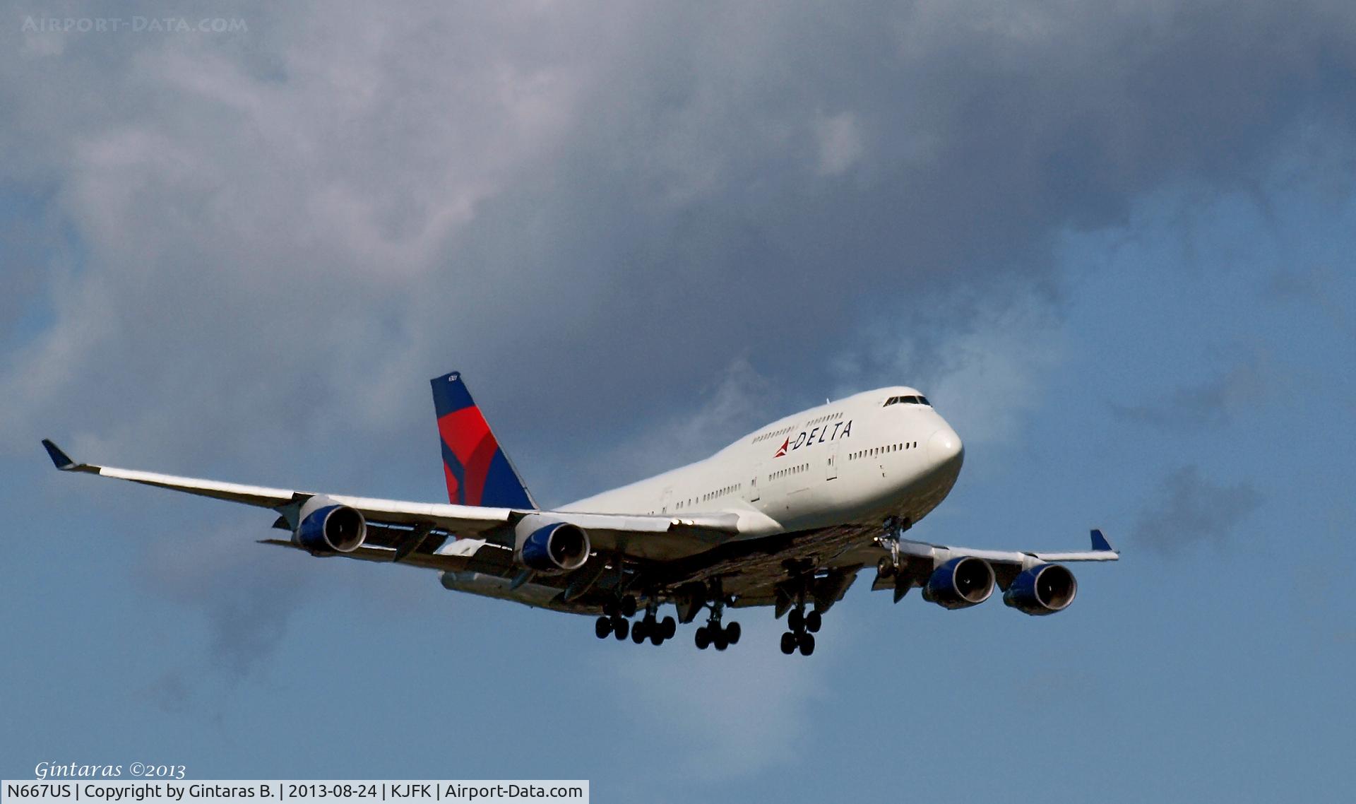 N667US, 1990 Boeing 747-451 C/N 24222, Going To A Landing on 22L, JFK