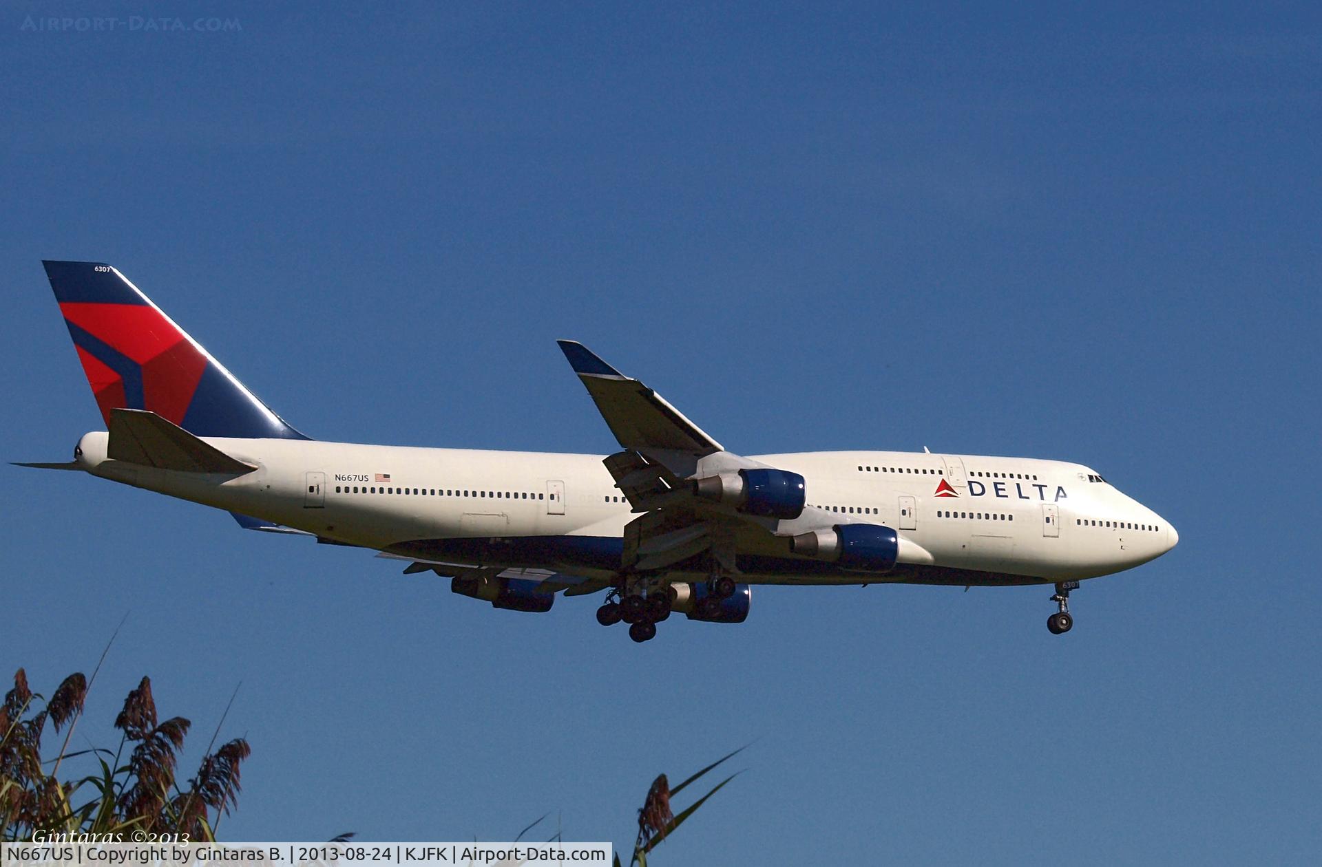 N667US, 1990 Boeing 747-451 C/N 24222, Going To A Landing on 22L, JFK