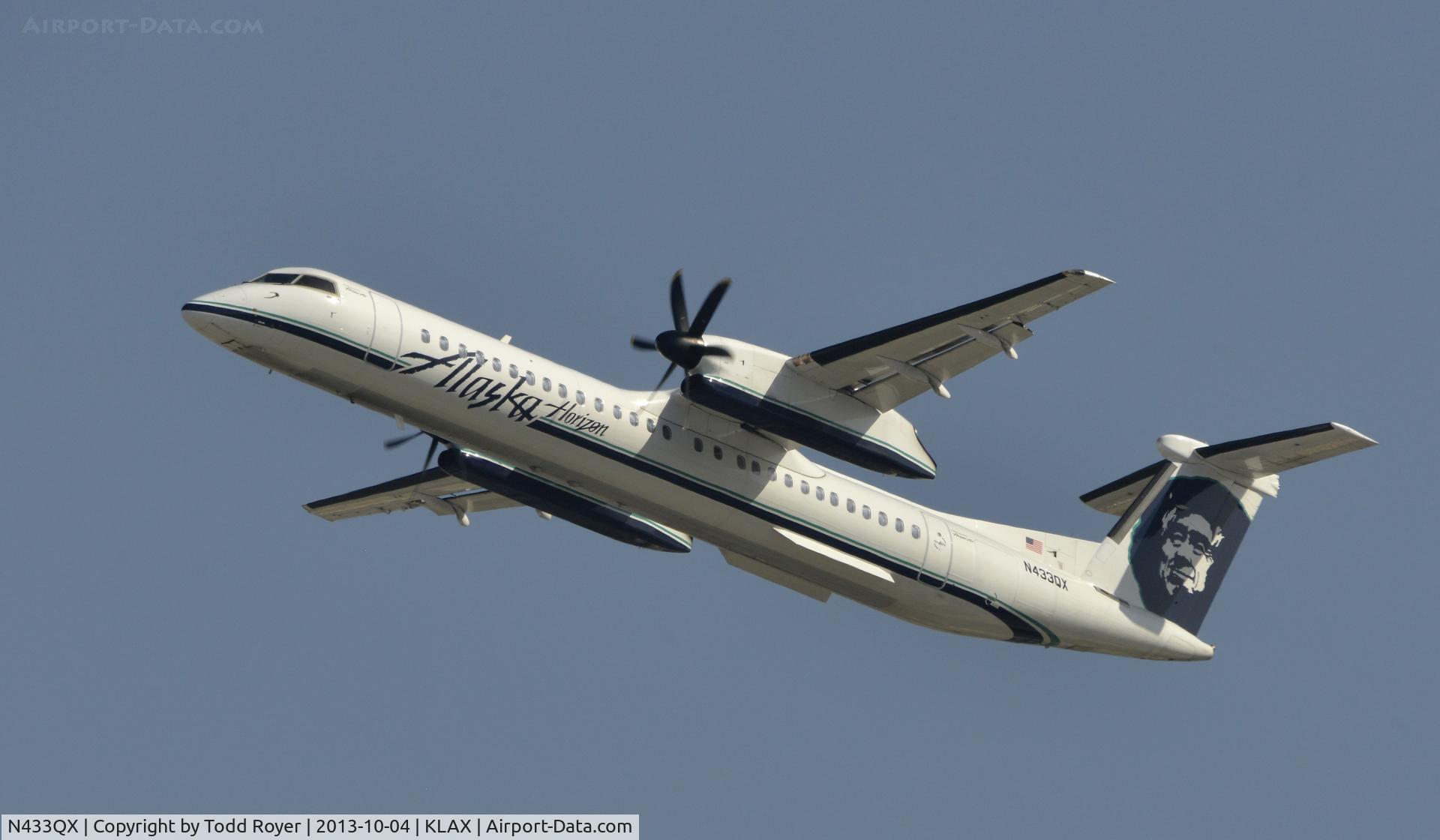 N433QX, 2008 Bombardier DHC-8-402 Dash 8 C/N 4210, Departing LAX