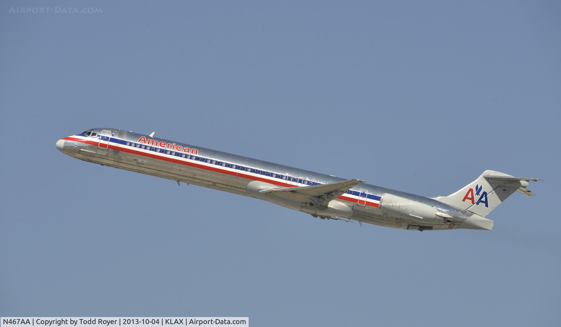 N467AA, 1988 McDonnell Douglas MD-82 (DC-9-82) C/N 49597, Departing LAX