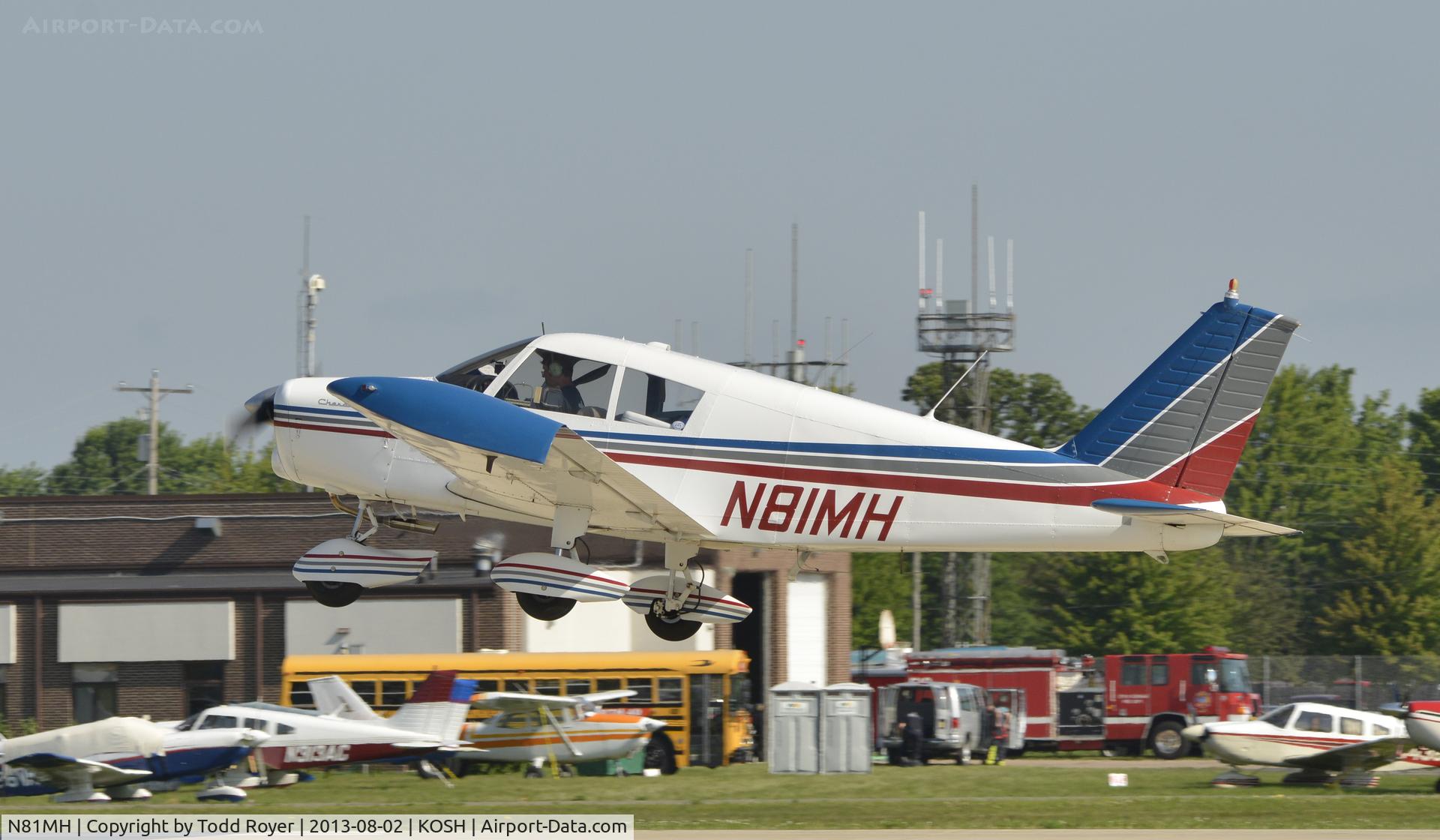 N81MH, 1968 Piper PA-28-140 C/N 28-24238, Airventure 2013