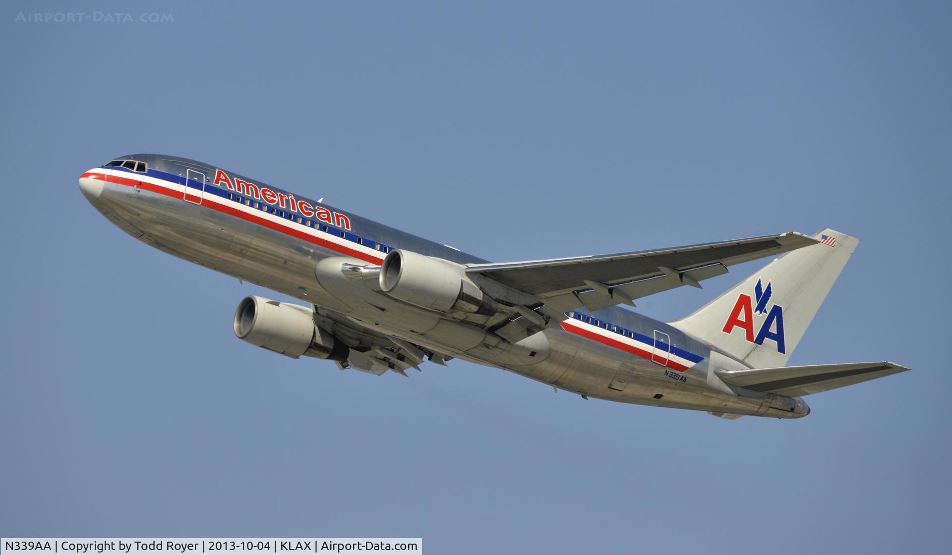 N339AA, 1988 Boeing 767-223 C/N 22336, Departing LAX