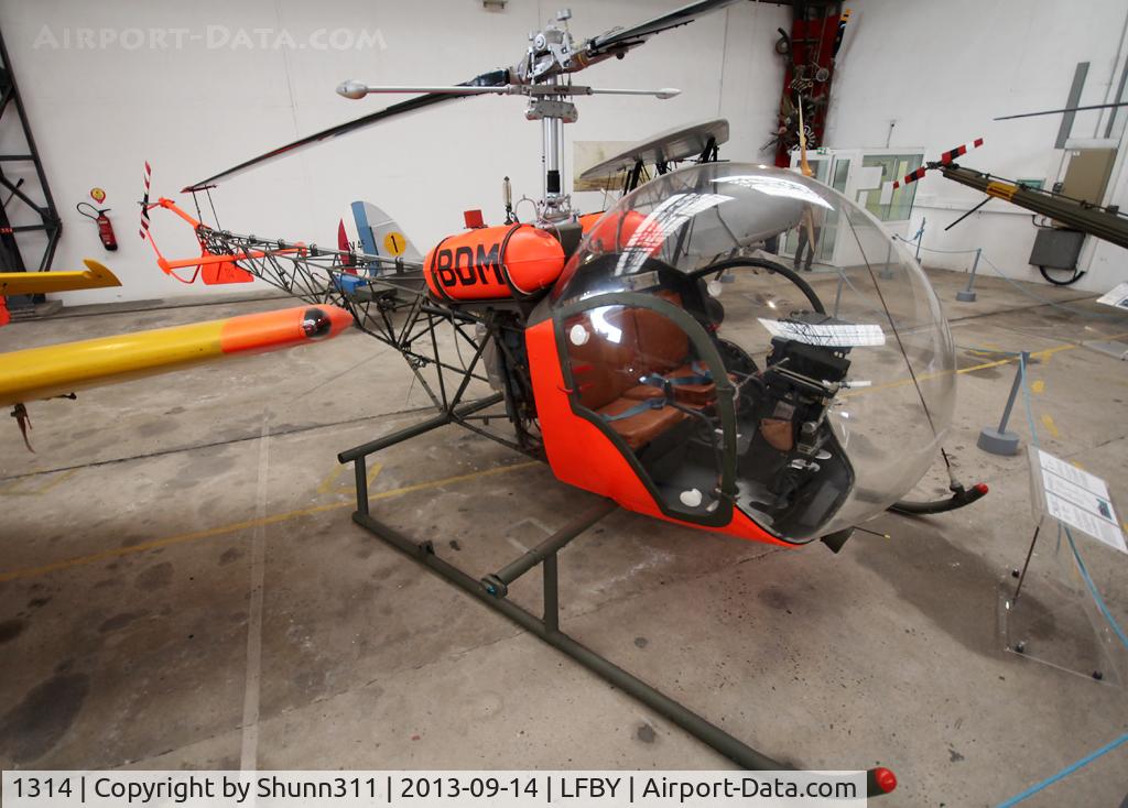1314, Bell 47G-1 C/N 1314, Preserved inside Dax ALAT Museum...