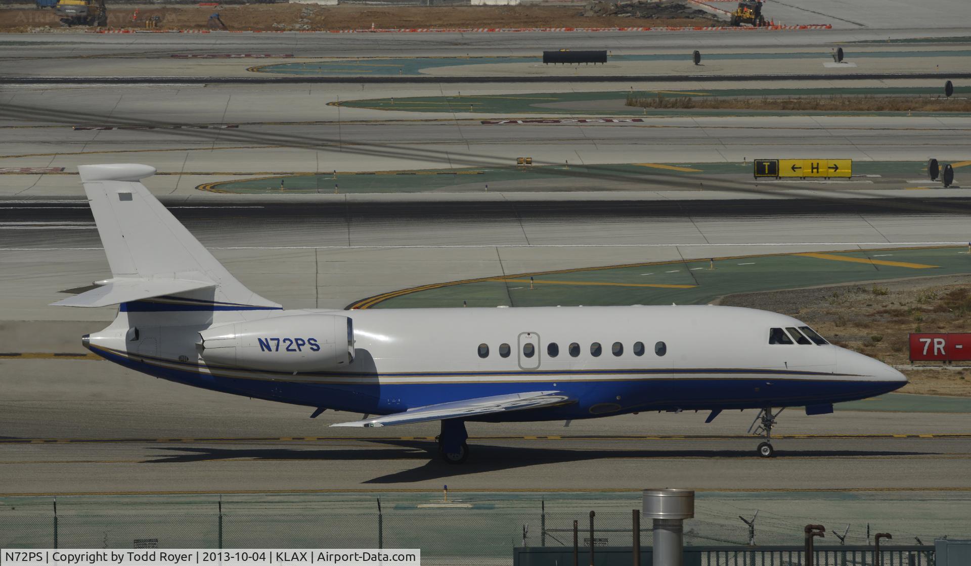 N72PS, 2007 Dassault FALCON 2000EX C/N 116, Taxiing to parking at LAX