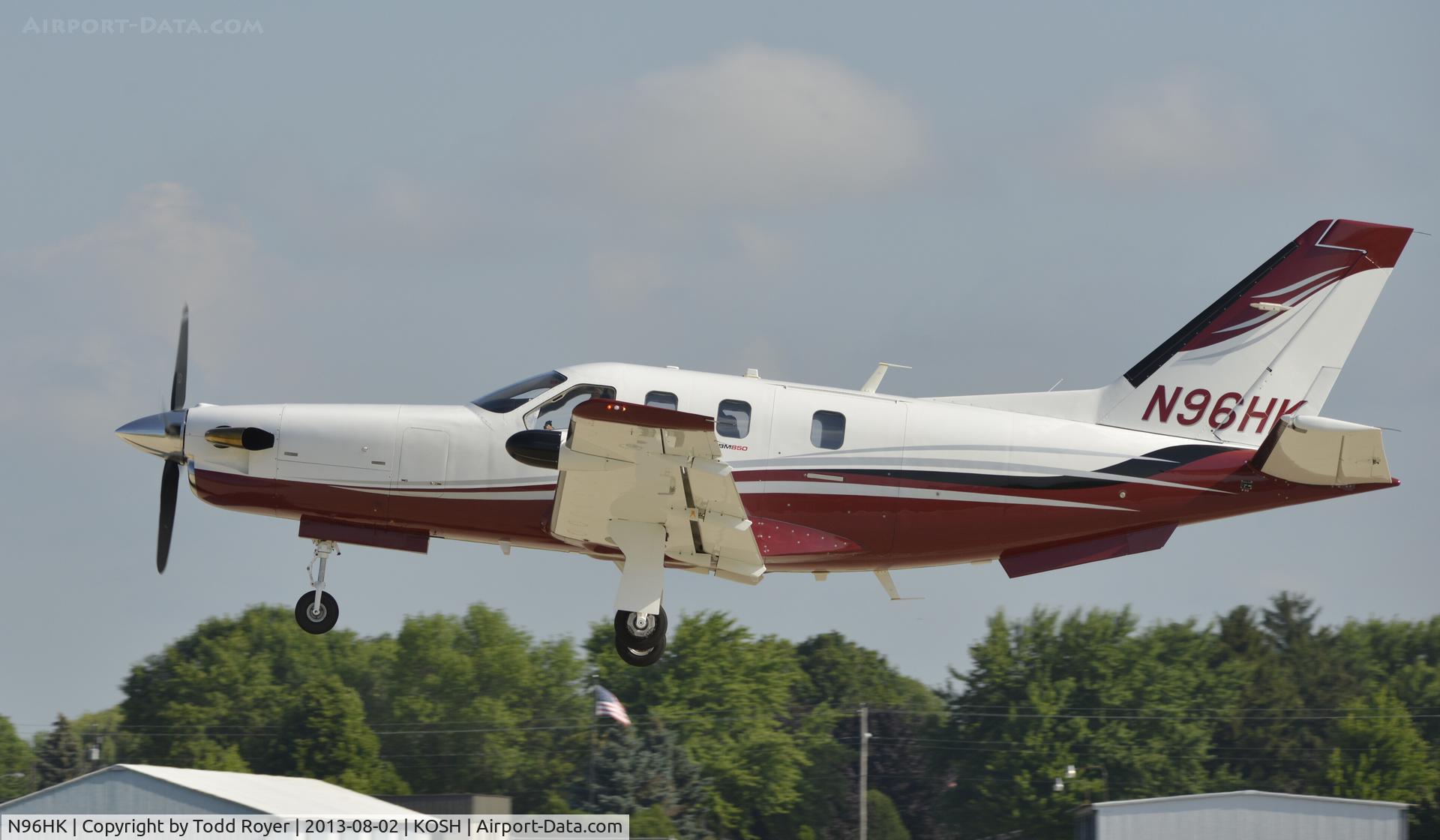 N96HK, Socata TBM-700 C/N 512, Airventure 2013