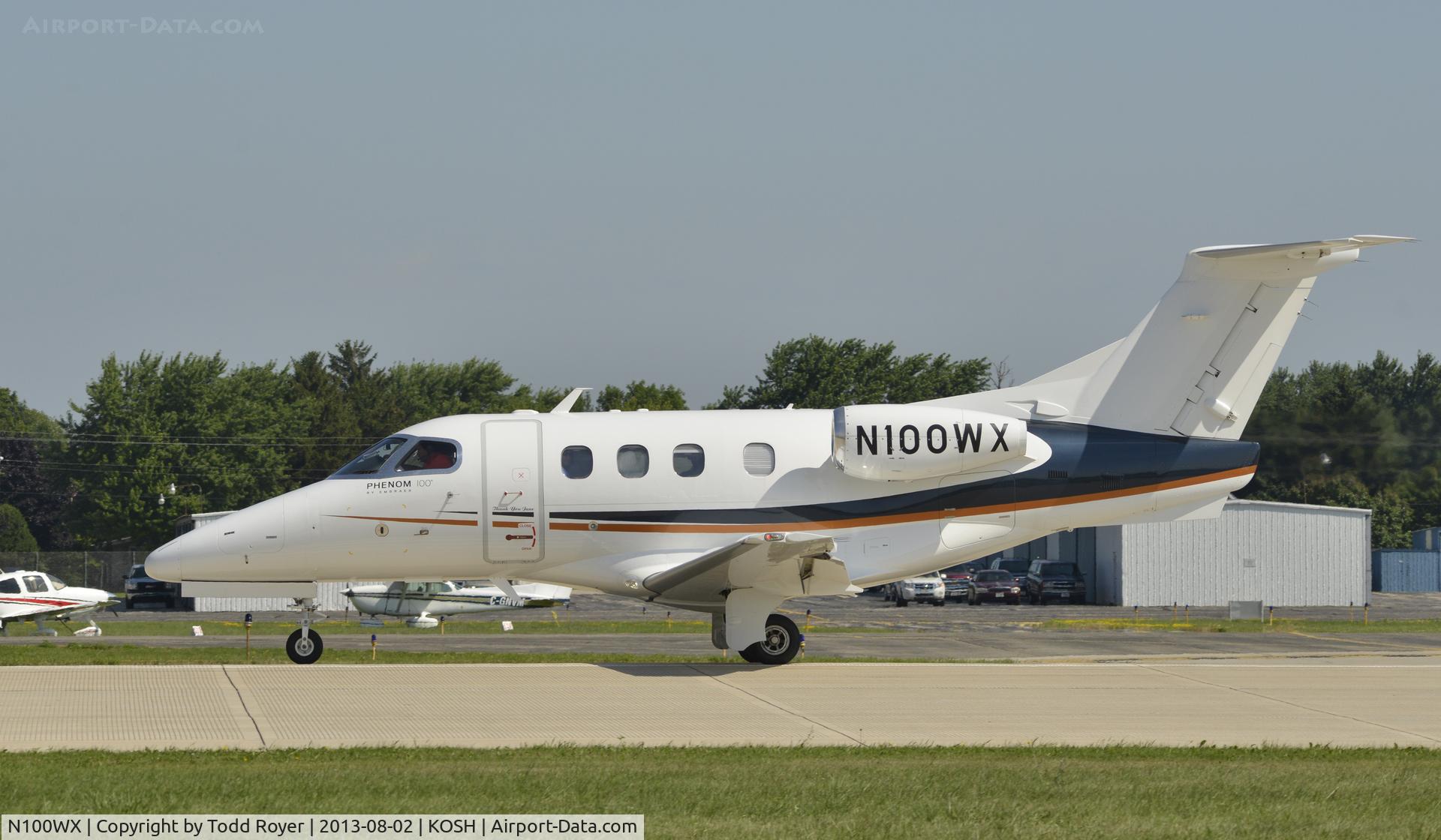 N100WX, 2009 Embraer EMB-500 Phenom 100 C/N 50000037, Airventure 2013