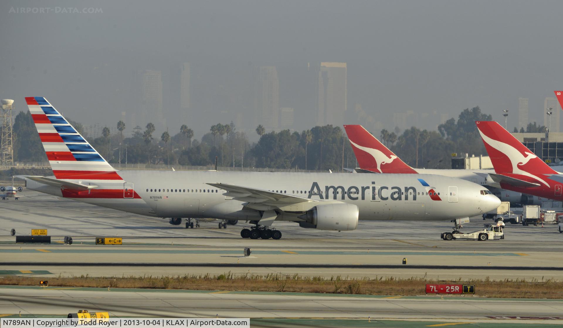 N789AN, 2000 Boeing 777-223 C/N 30252, Getting towed to gate at LAX