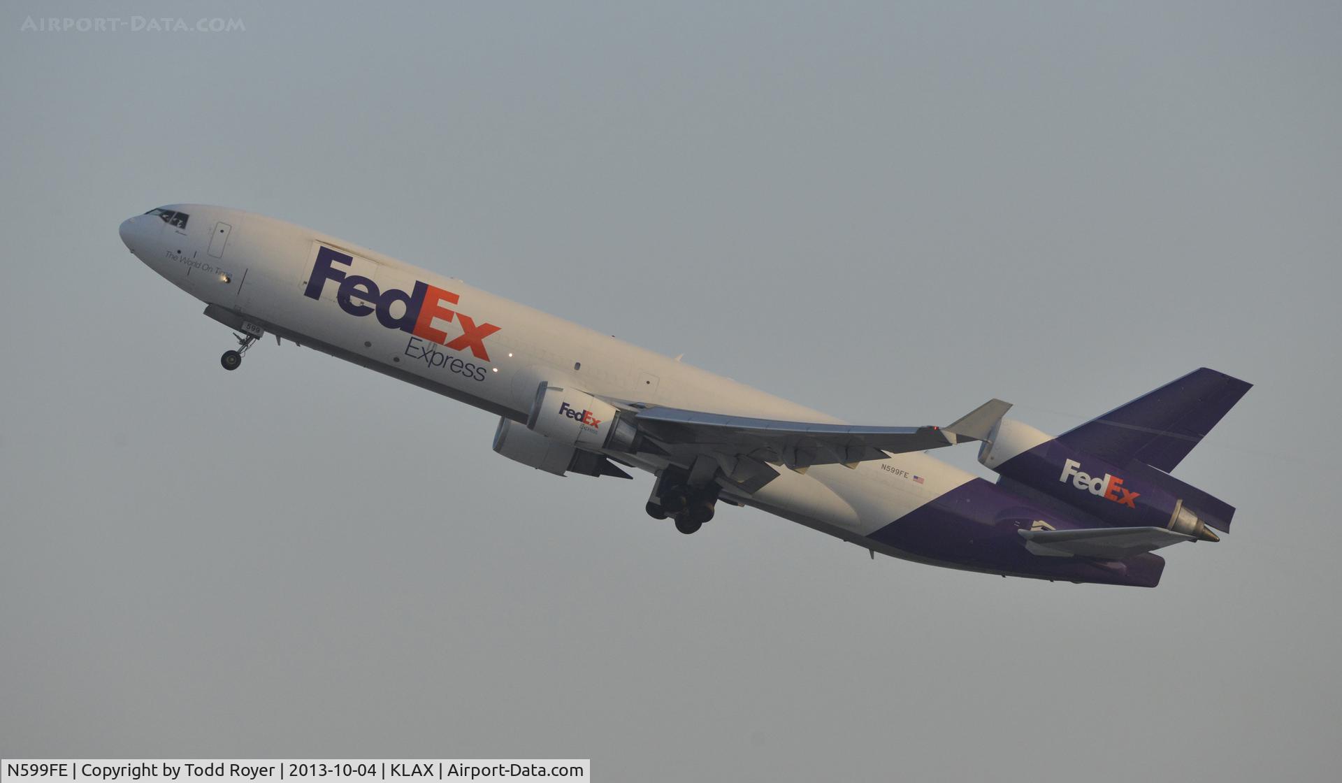 N599FE, 1993 McDonnell Douglas MD-11F C/N 48598, Departing LAX