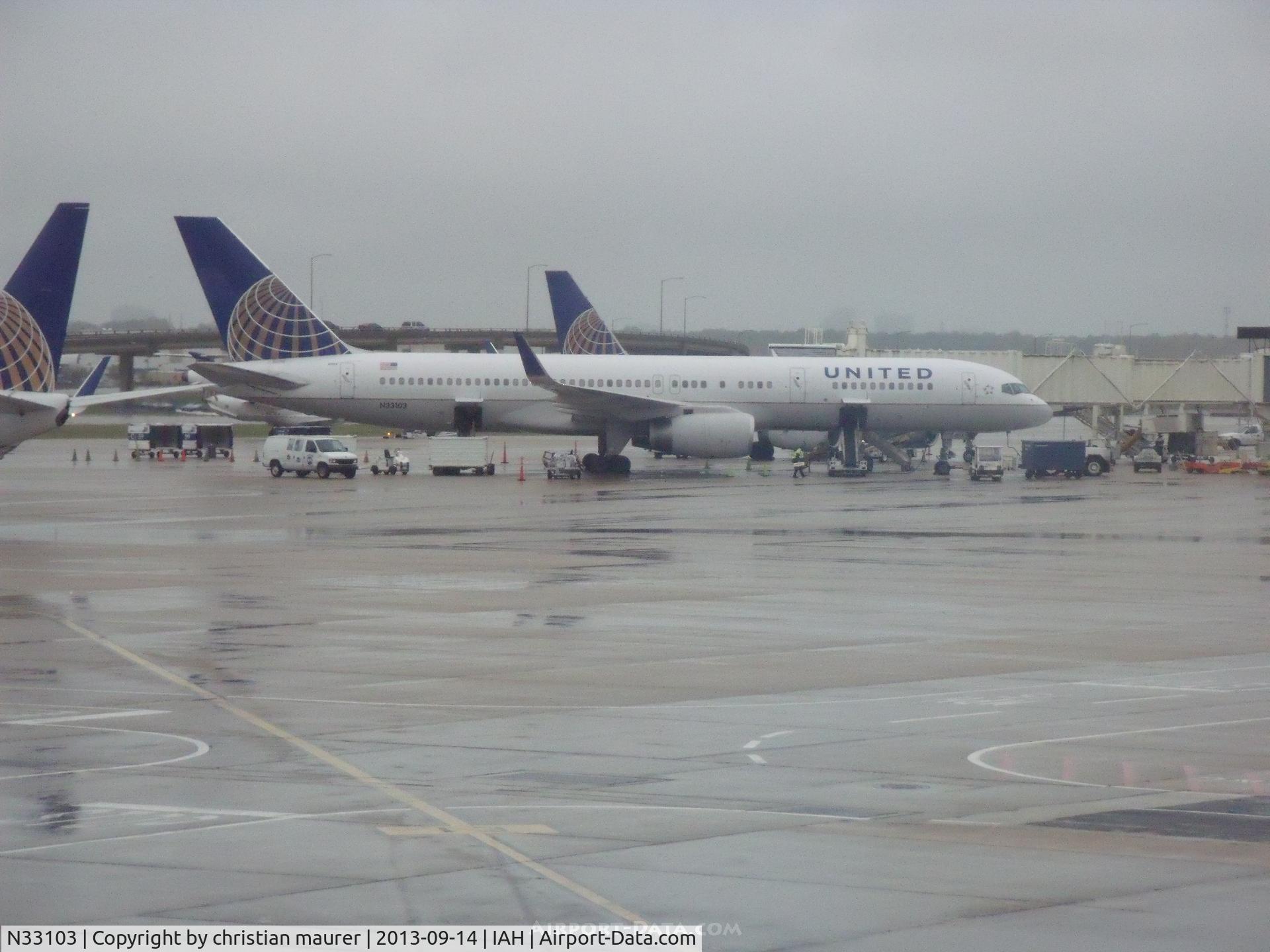 N33103, 1994 Boeing 757-224 C/N 27293, flew on this 757 for my first time going to sweden
