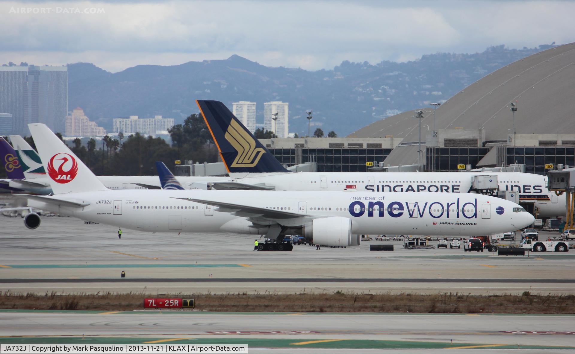 JA732J, 2002 Boeing 777-346/ER C/N 32430, Boeing 777-300ER