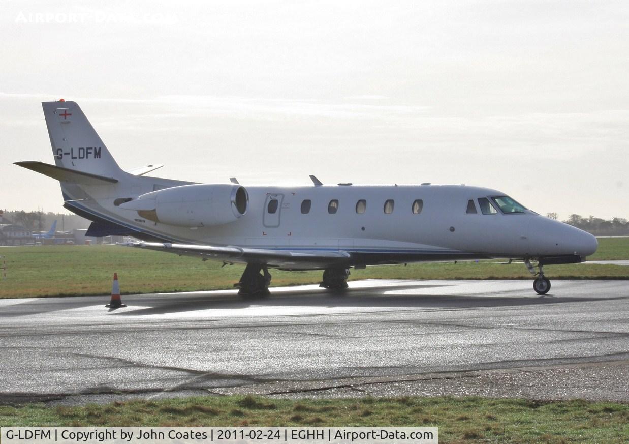 G-LDFM, 2002 Cessna 560XL Citation Excel C/N 560-5242, Visitor at Signatures