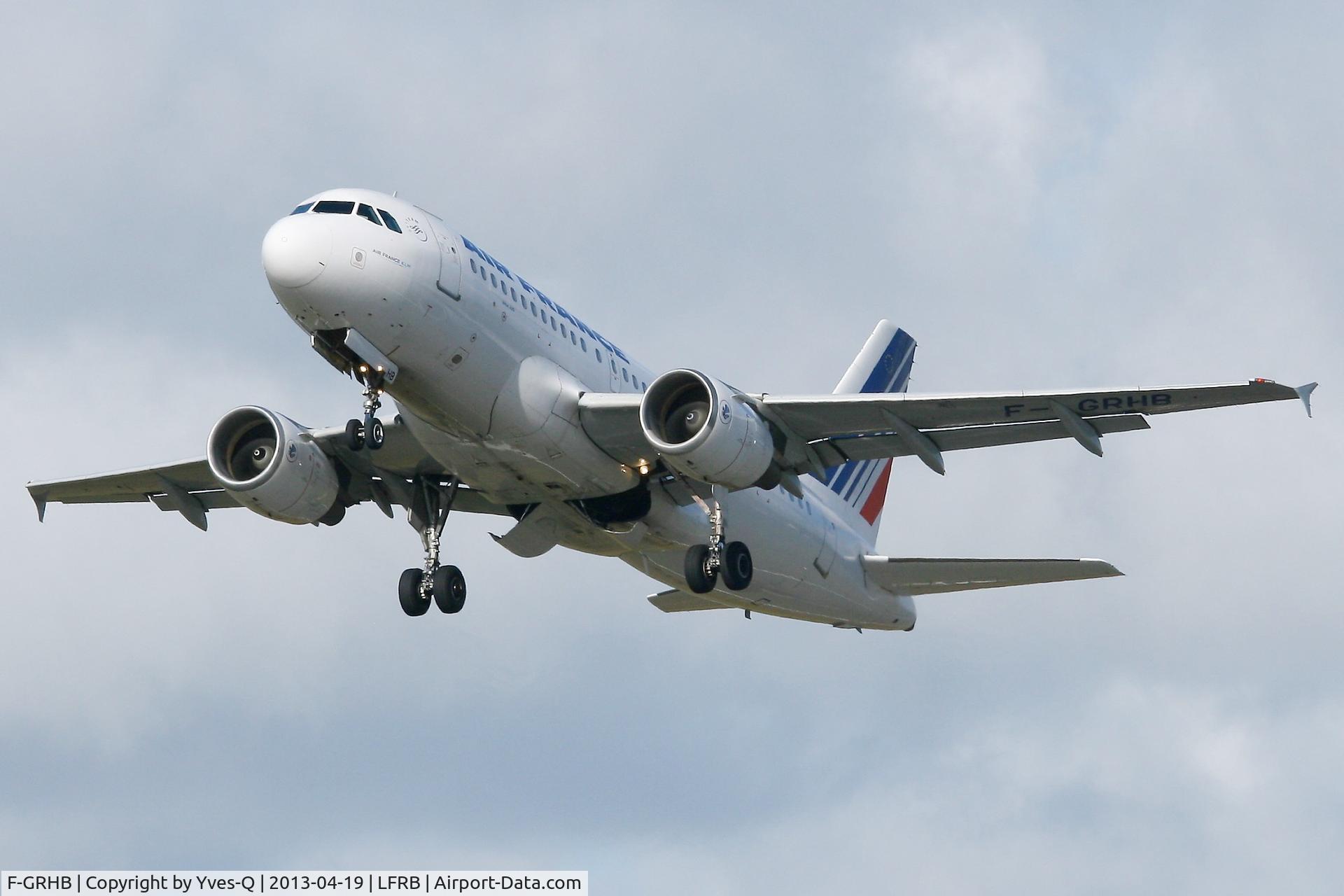 F-GRHB, 1999 Airbus A319-111 C/N 985, Airbus A319-111, Take off Rwy 25L, Brest-Bretagne Airport (LFRB-BES)