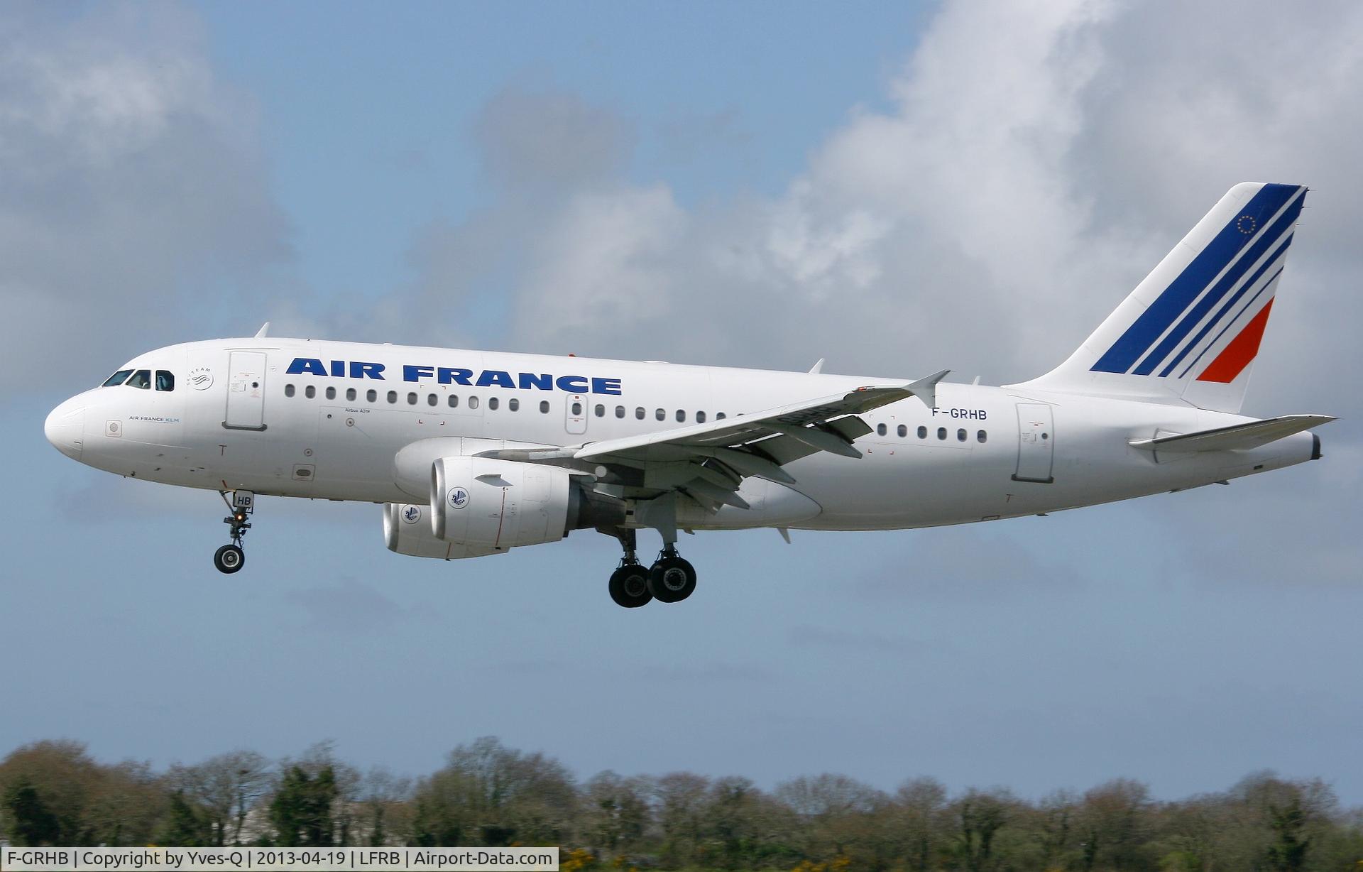 F-GRHB, 1999 Airbus A319-111 C/N 985, Airbus A319-111, On final Rwy 25L, Brest-Bretagne Airport (LFRB-BES)