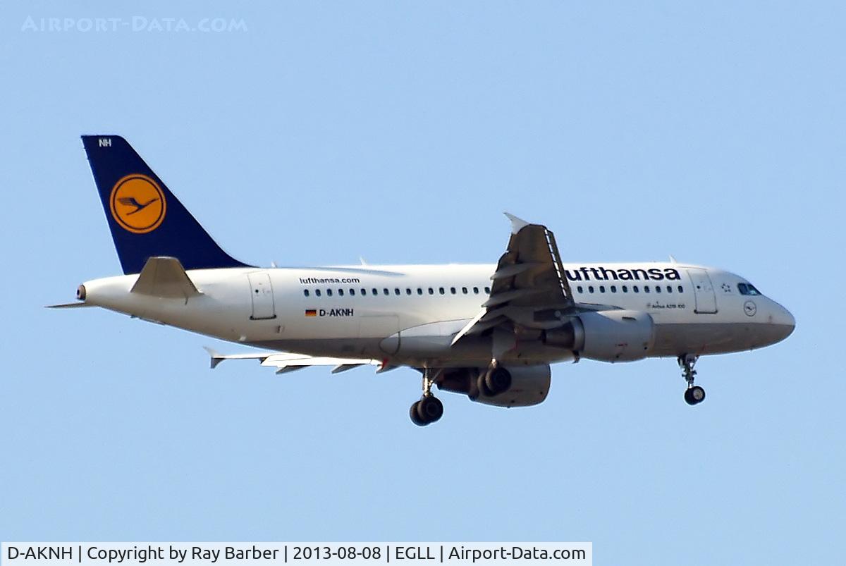 D-AKNH, 1998 Airbus A319-112 C/N 794, D-AKNH   Airbus A319-112 [0794] (Lufthansa) Home~G 08/08/2013. On approach 27L.