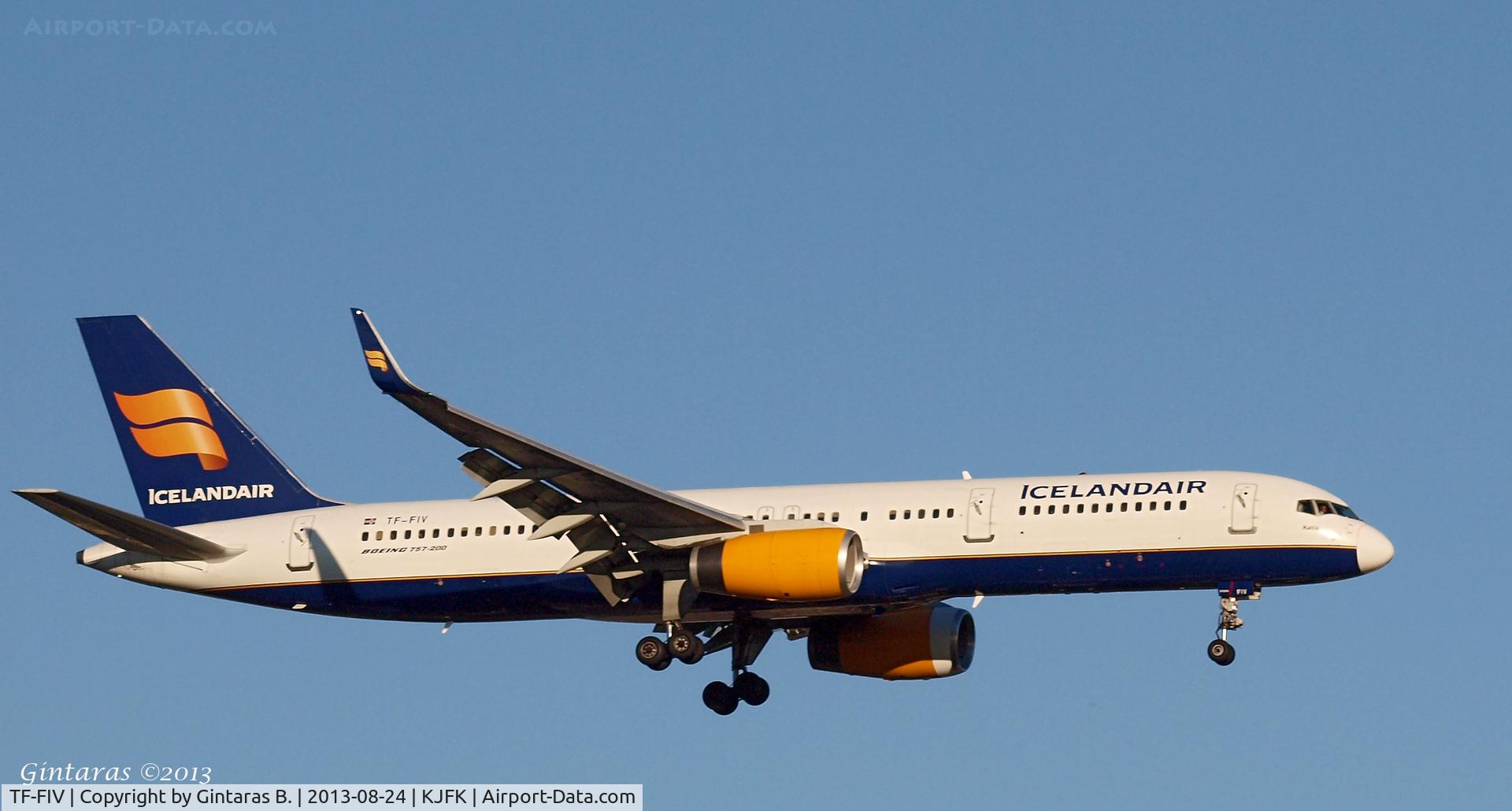 TF-FIV, 2001 Boeing 757-208 C/N 30424, Going To A Landing on 22L, JFK