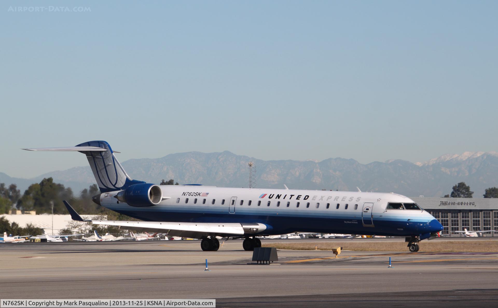 N762SK, 2005 Bombardier CRJ-701ER (CL-600-2C10) Regional Jet C/N 10226, CL-600-2C10
