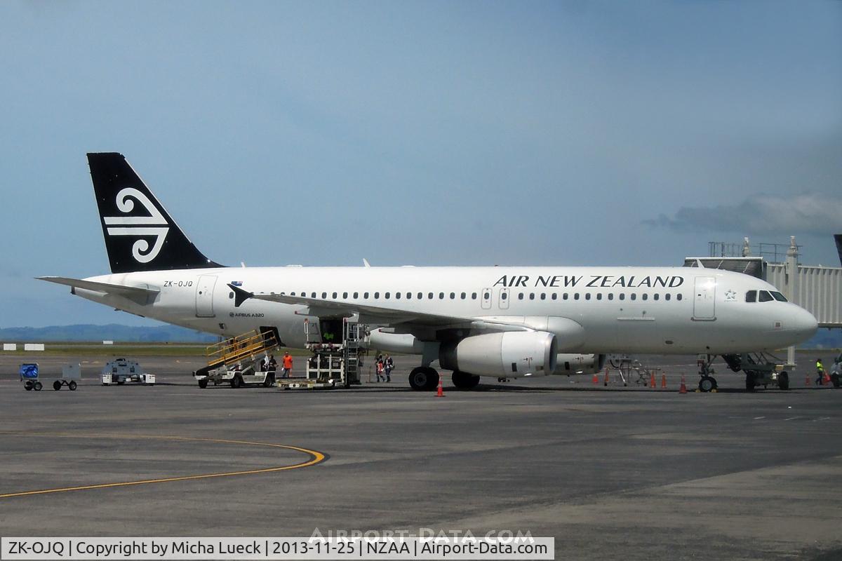ZK-OJQ, 2011 Airbus A320-232 C/N 4584, At Auckland