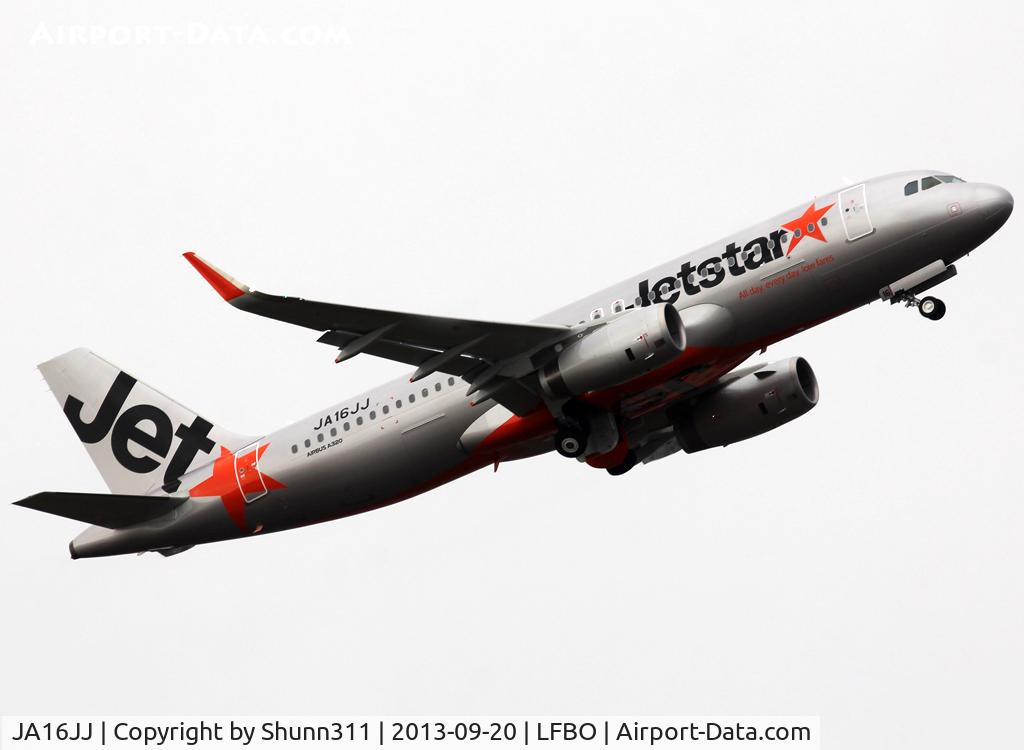 JA16JJ, 2013 Airbus A320-232 C/N 5717, Delivery day...