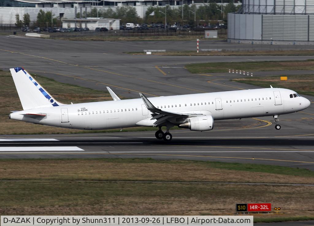 D-AZAK, 2012 Airbus A321-211 C/N 5295, C/n 5295 - Partial new Airbus tail c/s