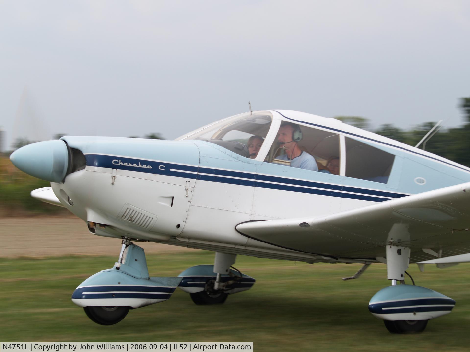 N4751L, 1967 Piper PA-28-180 C/N 28-4080, Takeoff from IL52.