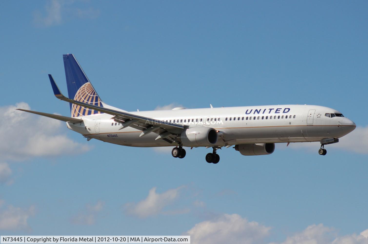 N73445, 2011 Boeing 737-924/ER C/N 40000, United 737-900