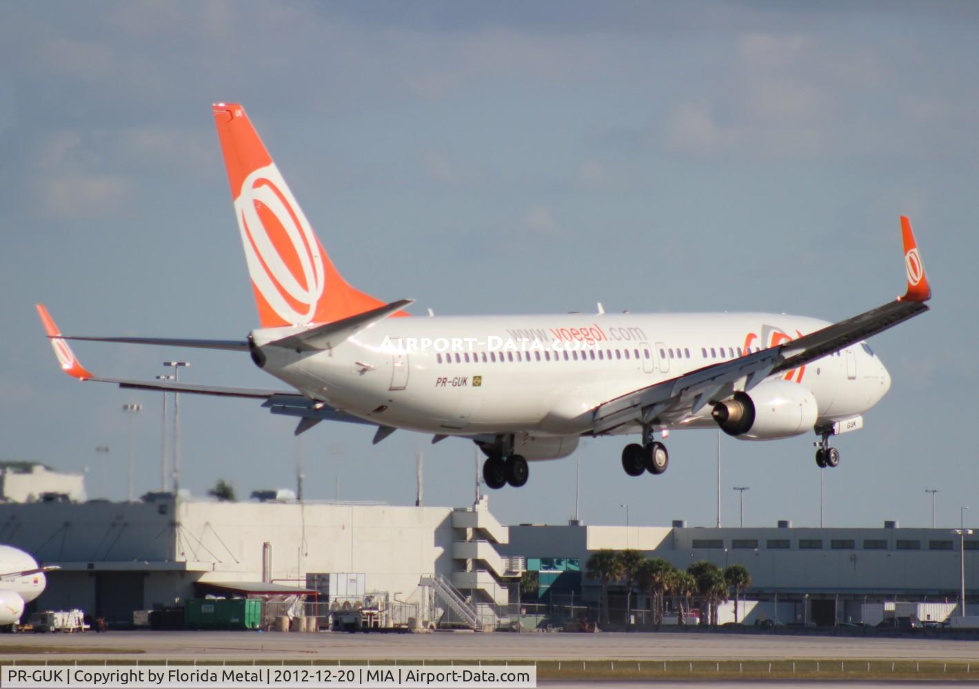 PR-GUK, 2011 Boeing 737-8EH C/N 35852, GOL 737-800