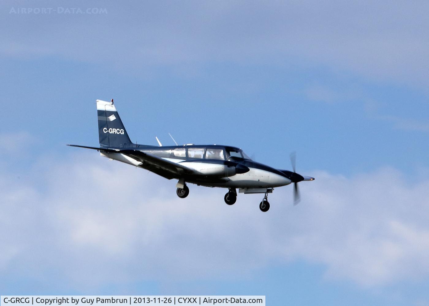 C-GRCG, 1967 Piper PA-30-160 B Twin Comanche C/N 30-1299, Landing