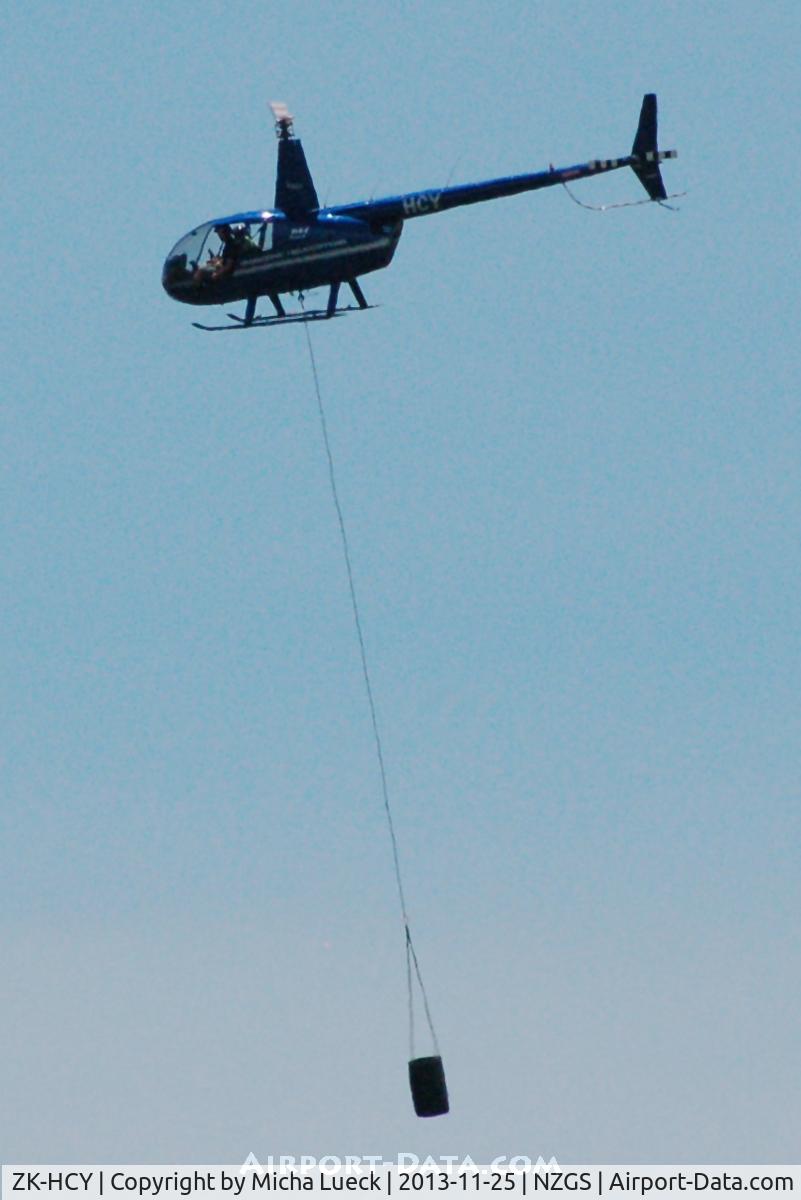 ZK-HCY, Robinson R44 II C/N 10758, At Gisborne