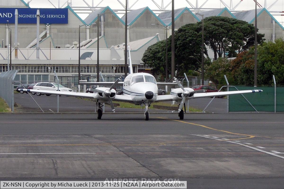 ZK-NSN, Piper PA-31-310 Navajo Navajo C/N 31-687, At Auckland