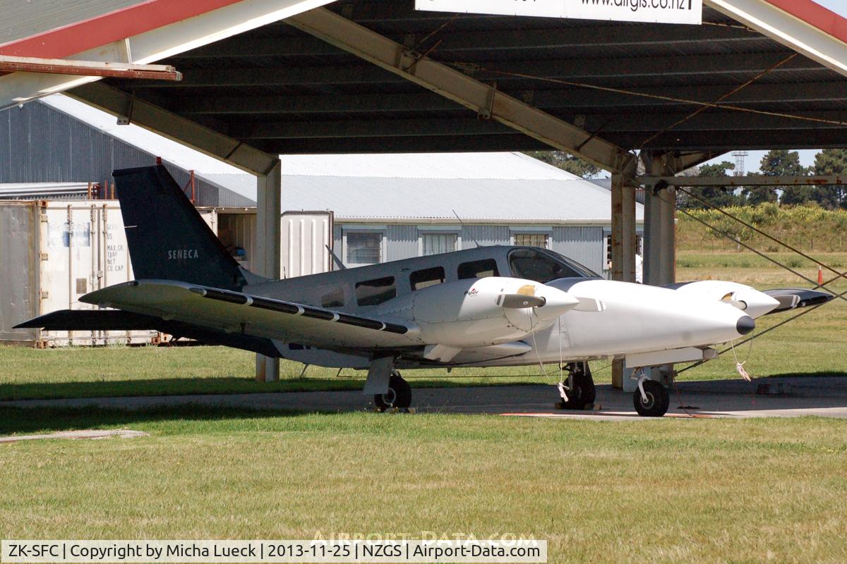 ZK-SFC, Piper PA-34-200T C/N 34-7770054, At Gisborne