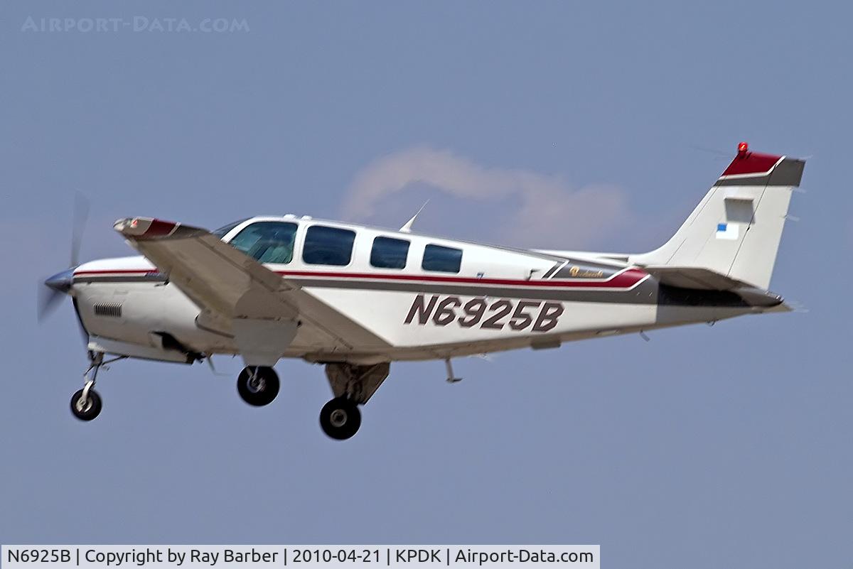 N6925B, 1985 Beech A36 Bonanza 36 C/N E-2258, Beech A36 Bonanza 36 [E-2258] Atlanta-Dekalb Peachtree~N 21/04/2010