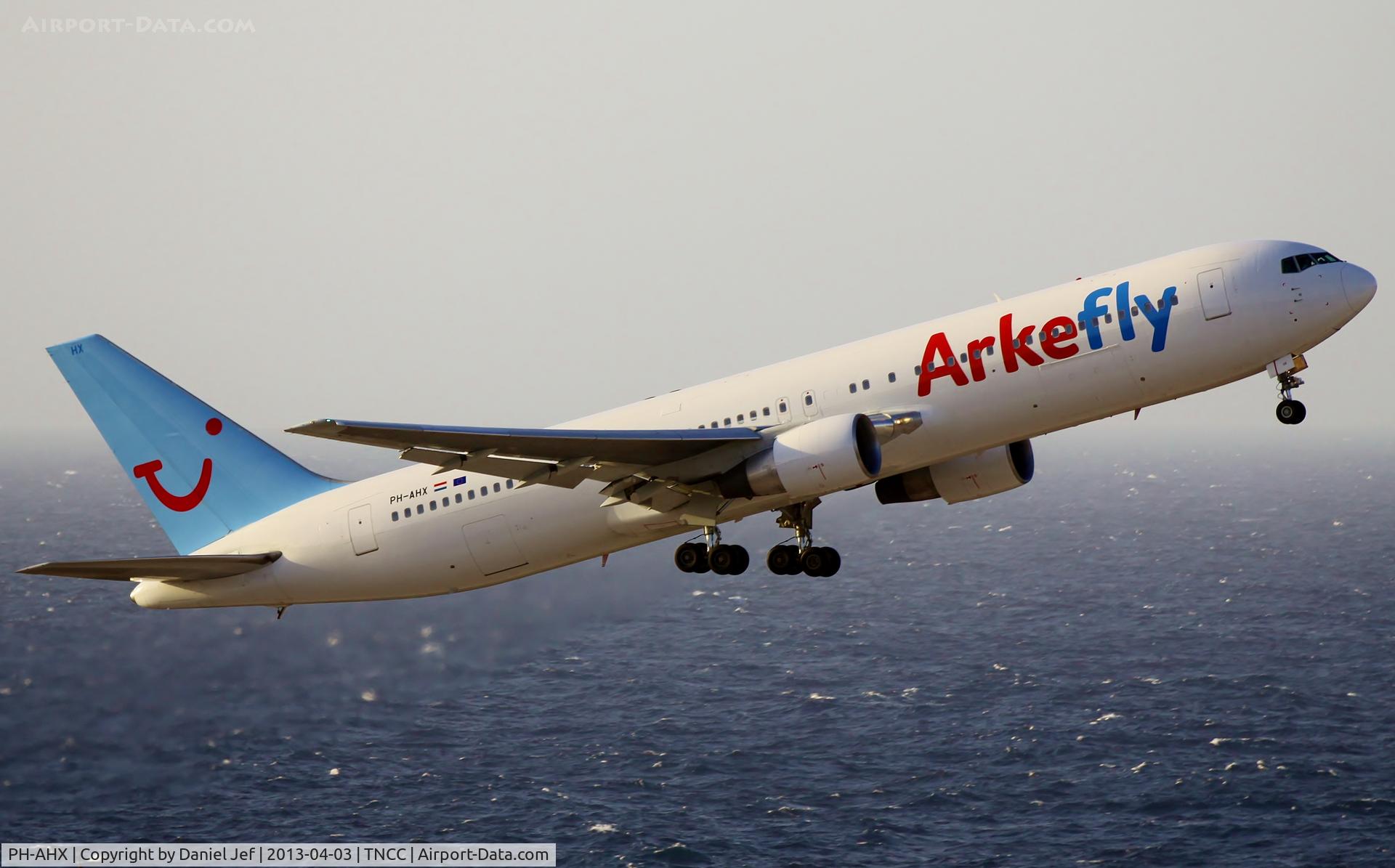 PH-AHX, 1990 Boeing 767-383 C/N 24847, PH-AHX