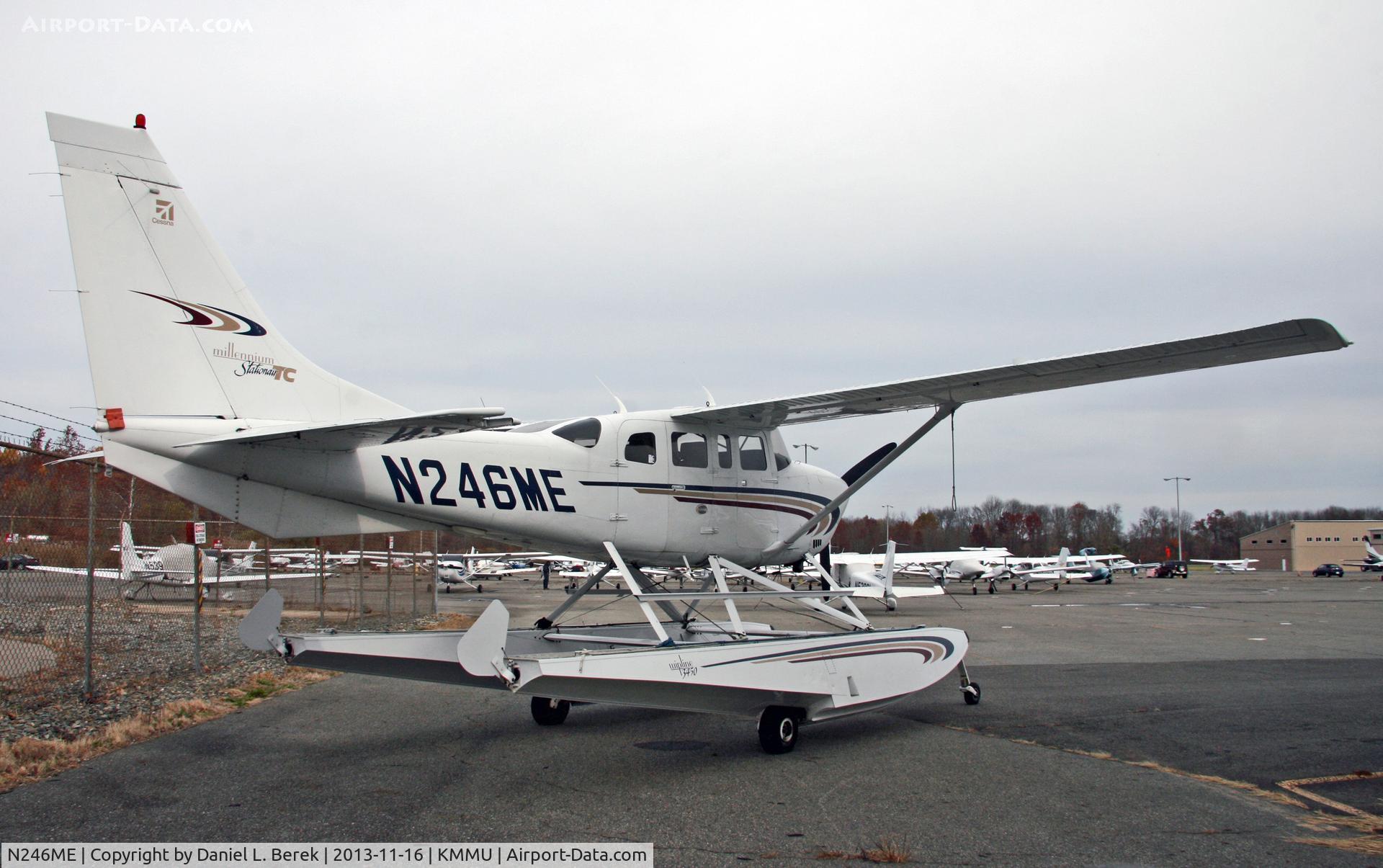 N246ME, 2000 Cessna T206H Turbo Stationair C/N T20608194, Nice seeing a float plane at a regular airport!  I recently saw her sistership at Brandywine airport.