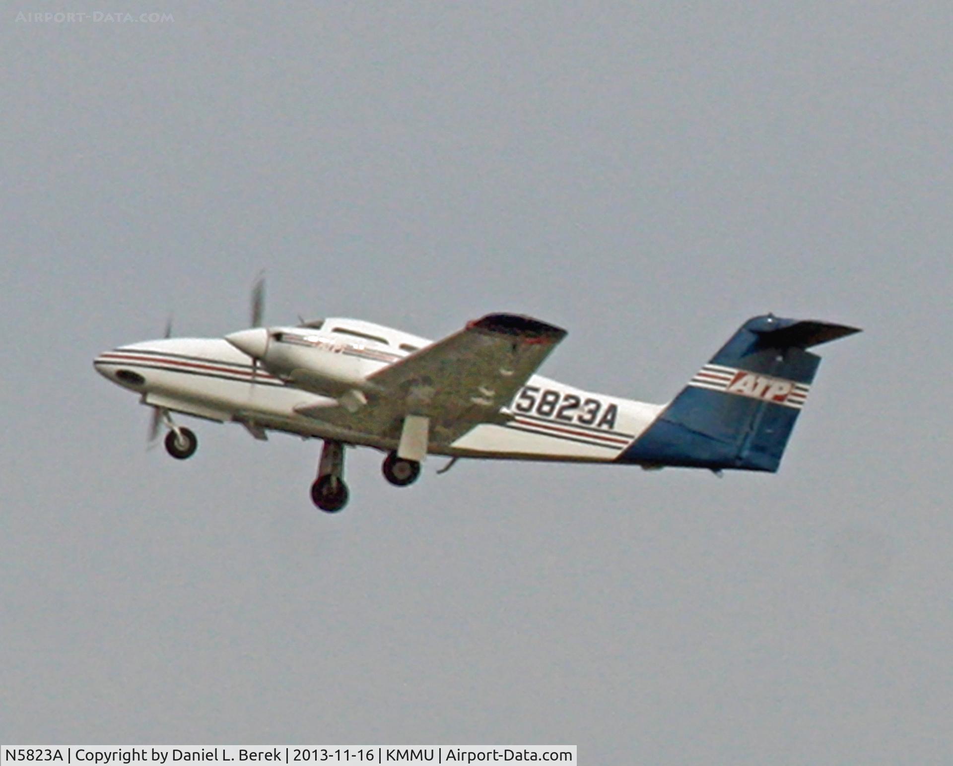 N5823A, 2008 Piper PA-44-180 Seminole C/N 4496260, Quite a few of these were buzzing around Morristown Municipal Airport one fine fall Saturday.