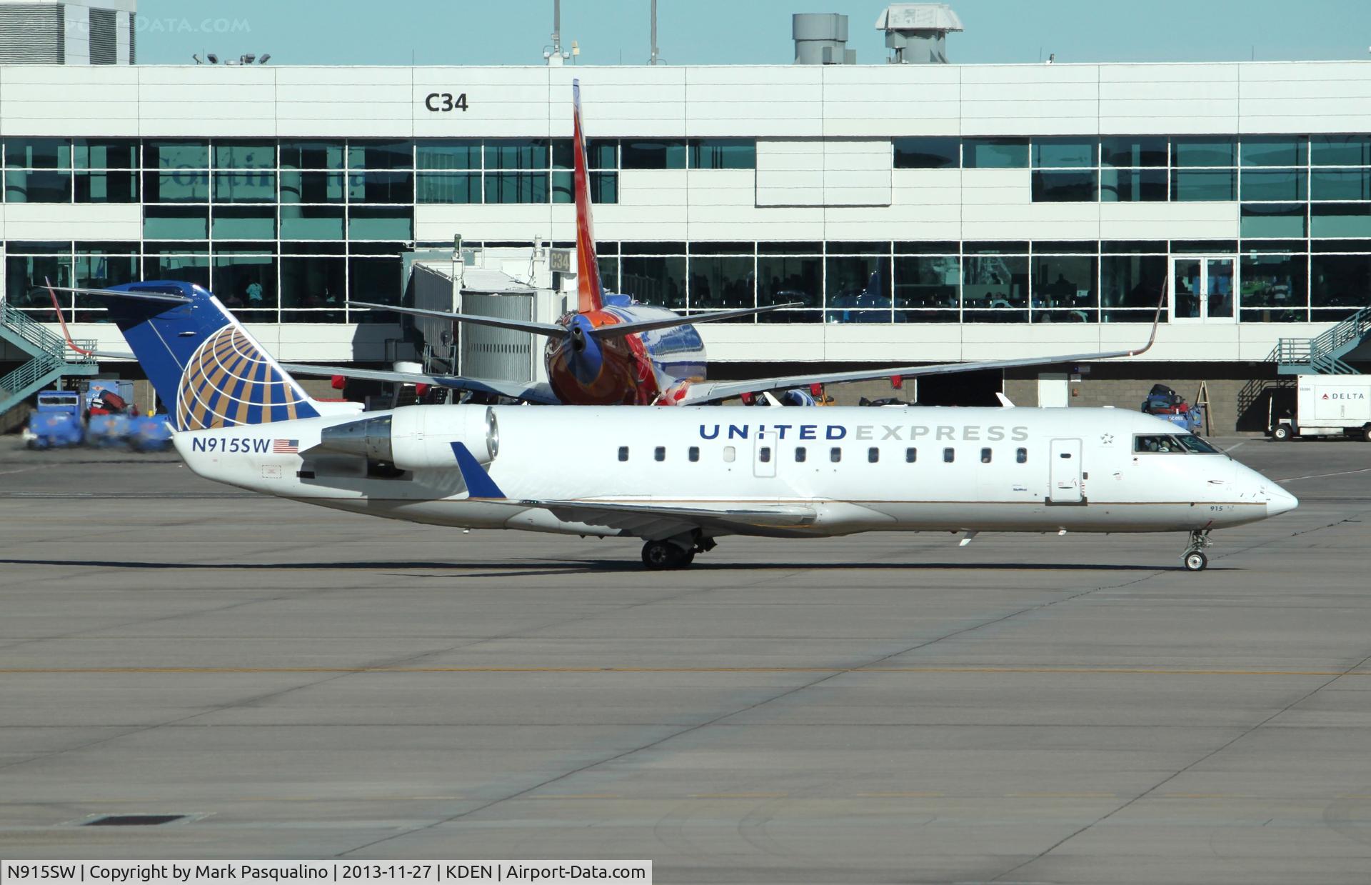 N915SW, 2002 Bombardier CRJ-200LR (CL-600-2B19) C/N 7615, CL-600-2B19