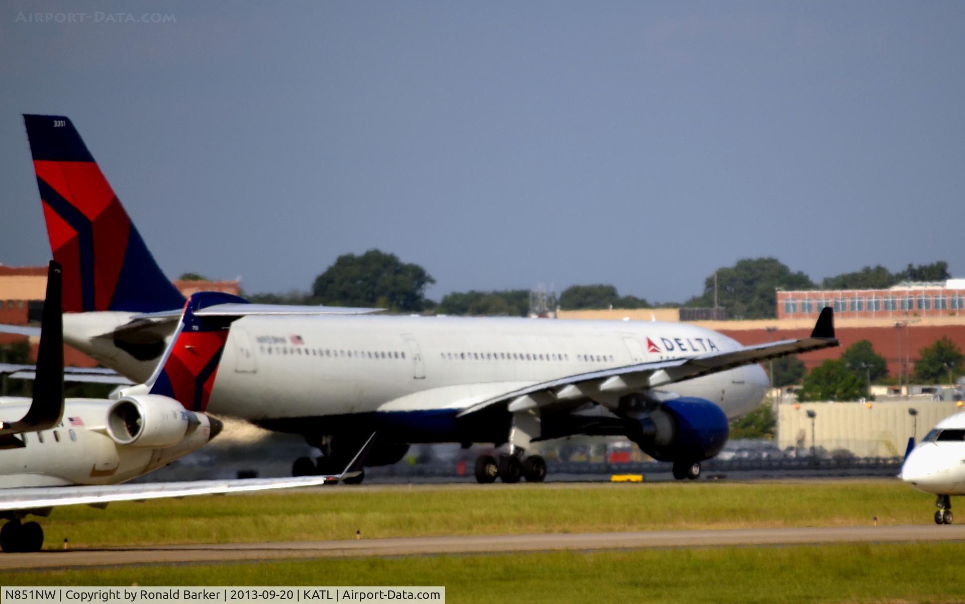 N851NW, 2004 Airbus A330-223 C/N 0609, Takeoff Atlanta