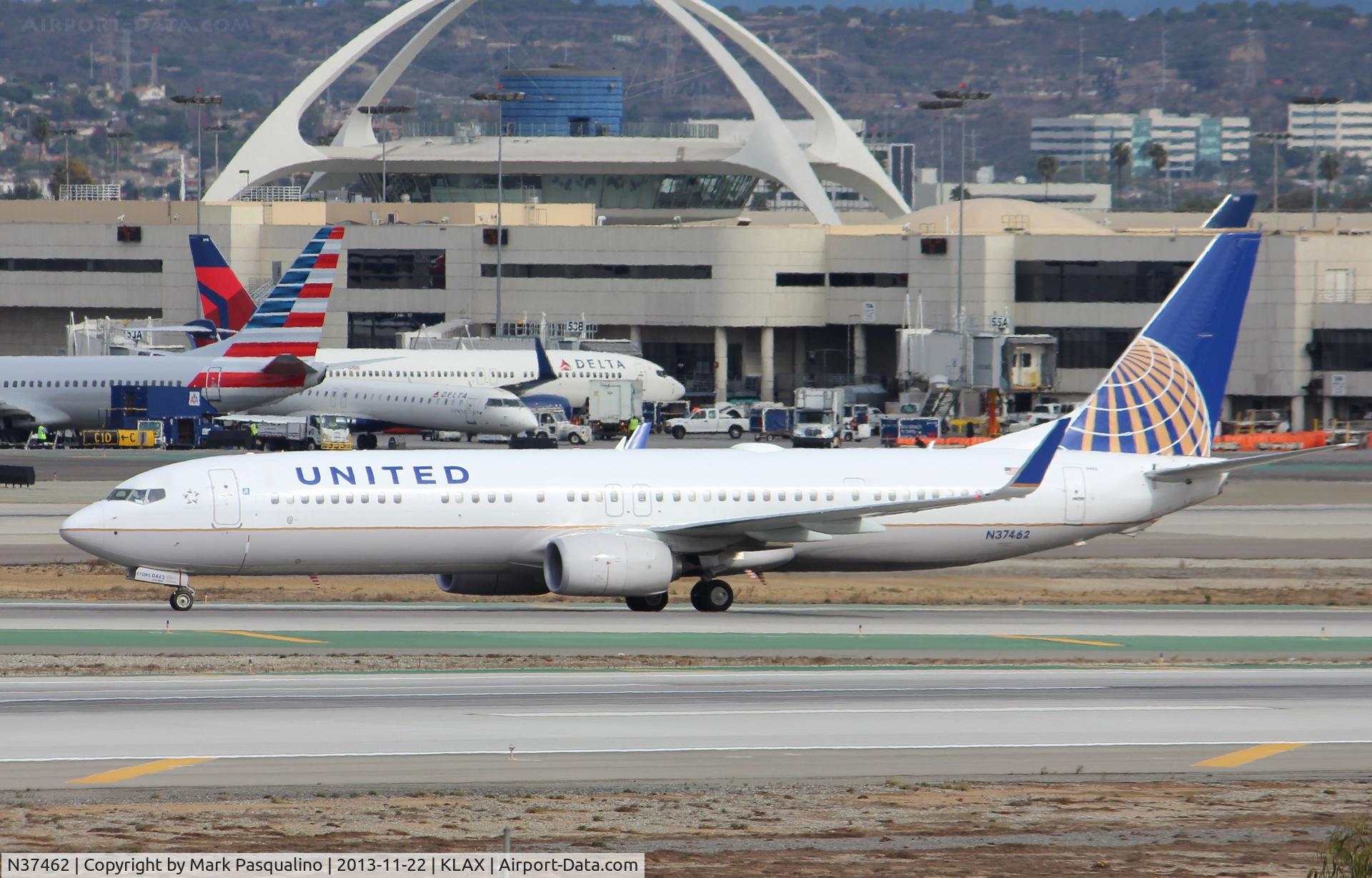 N37462, 2012 Boeing 737-924/ER C/N 37207, Boeing 737-900ER