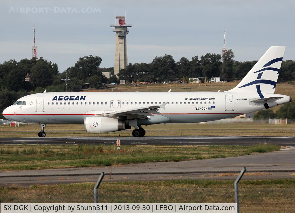 SX-DGK, 2009 Airbus A320-232 C/N 3748, Ready for take off rwy 14L