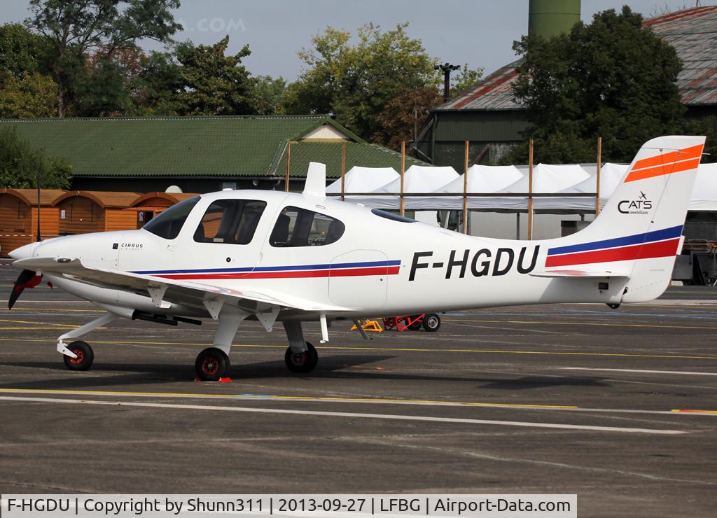 F-HGDU, Cirrus SR20 C/N 2152, Displayed during LFBG Spotter Day 2013