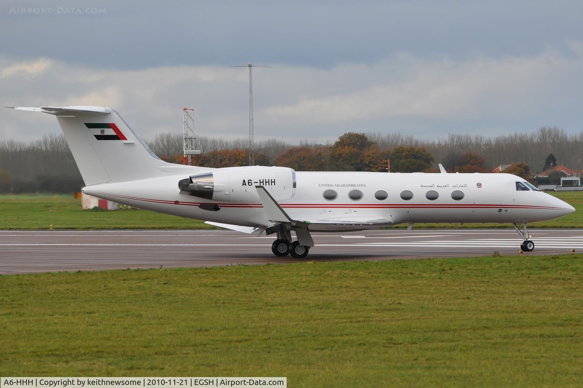 A6-HHH, 1987 Gulfstream Aerospace Gulfstream IV C/N 1011, Turning onto runway 27 !