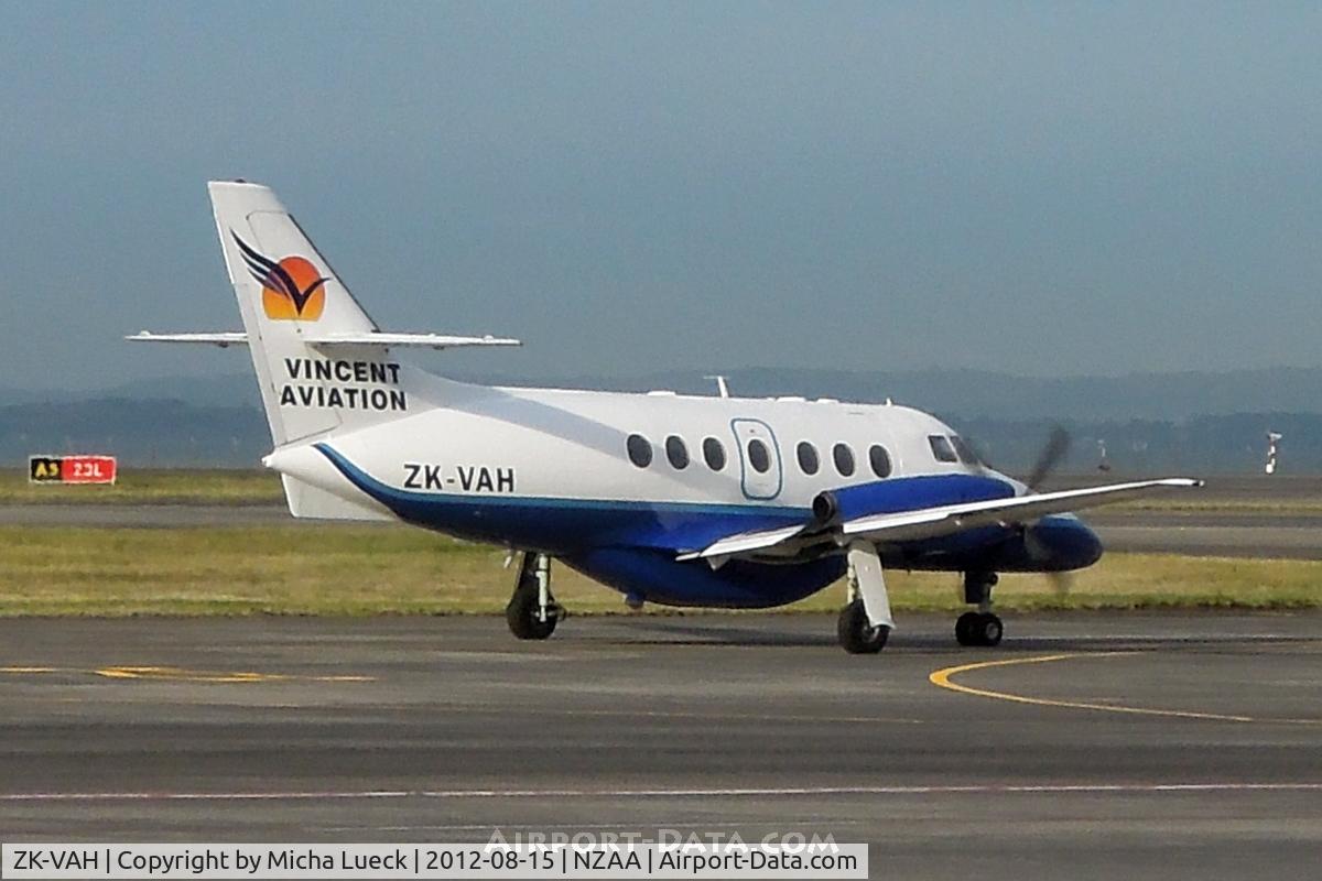 ZK-VAH, 1992 British Aerospace BAe-3201 Jetstream 32 C/N 967, At Auckland