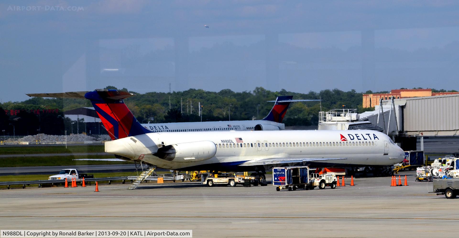 N988DL, 1991 McDonnell Douglas MD-88 C/N 53339, Atlanta
