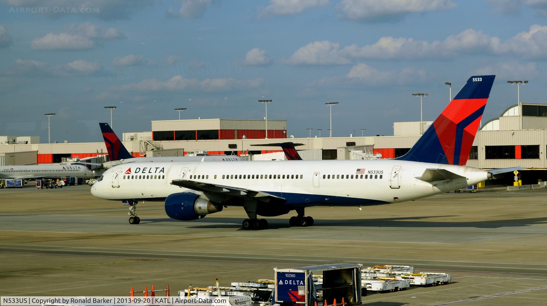 N533US, 1988 Boeing 757-251 C/N 24264, Taxi Atlanta