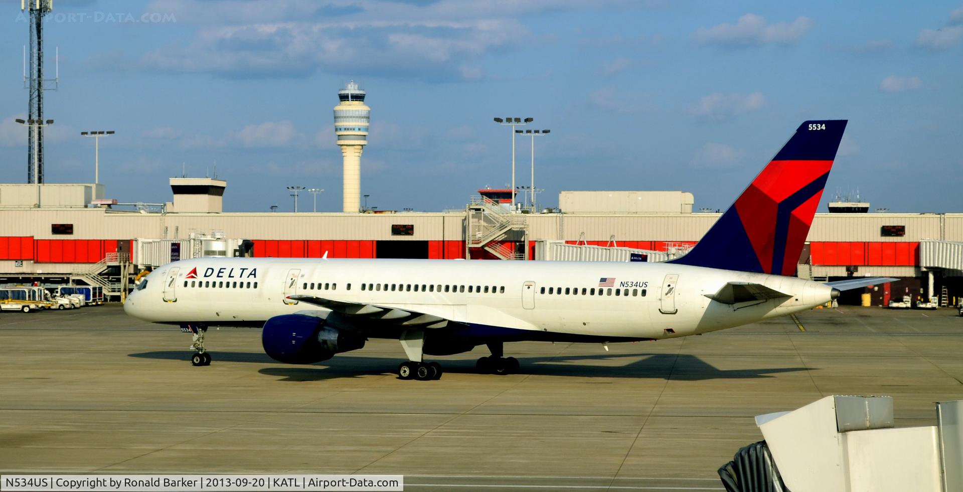N534US, 1988 Boeing 757-251 C/N 24265, Taxi Atlanta