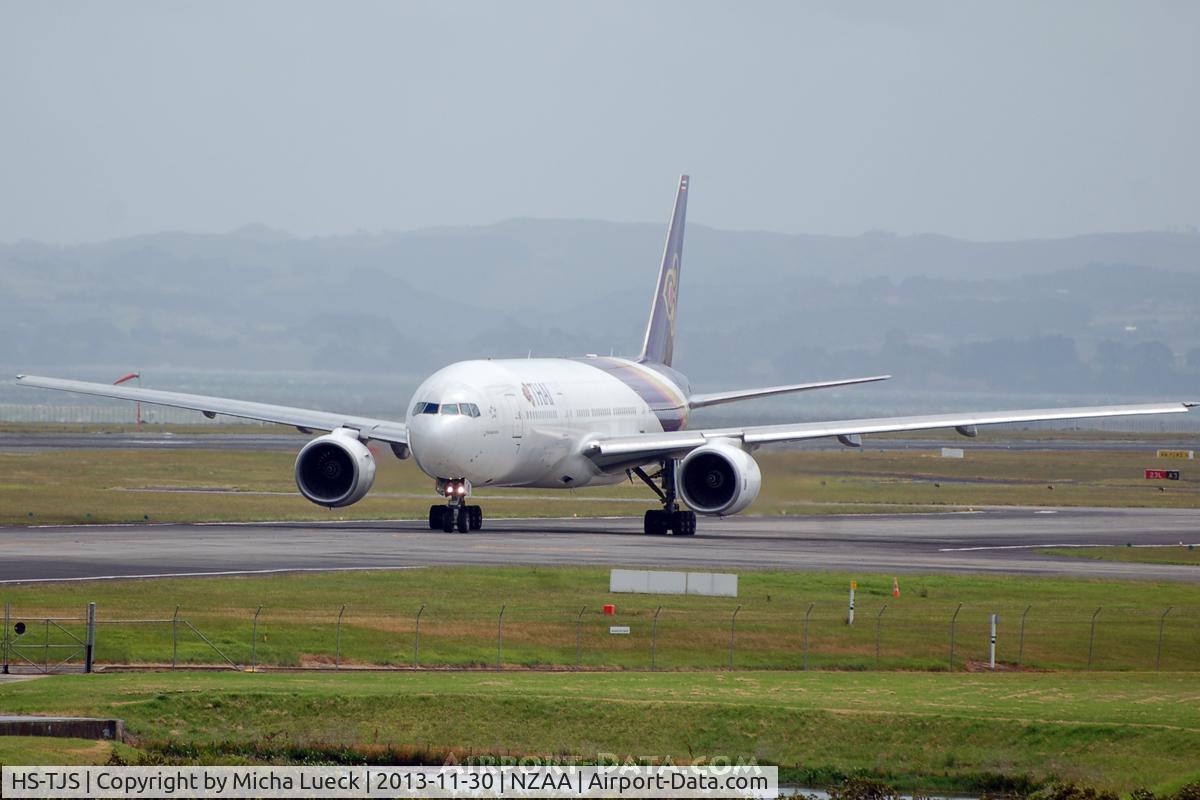 HS-TJS, 2006 Boeing 777-2D7/ER C/N 34587/595, At Auckland
