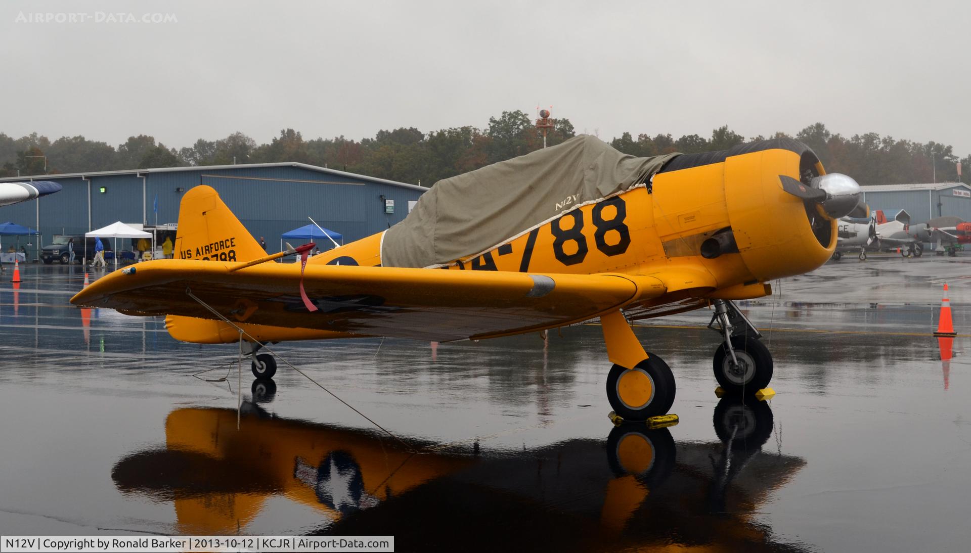 N12V, 1944 North American T-6G Texan C/N 197-88, Culpeper Air Fest 2013