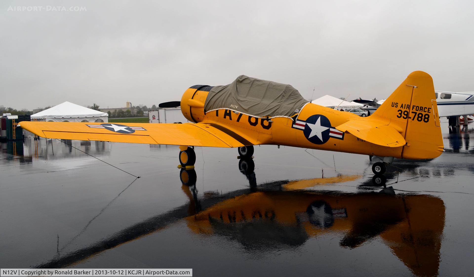 N12V, 1944 North American T-6G Texan C/N 197-88, Culpeper Air Fest 2013